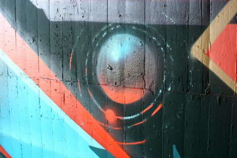 Mantra_&_Love_Graffiti_Konrad_Adenauer_Brücke_Trier_201727 | 